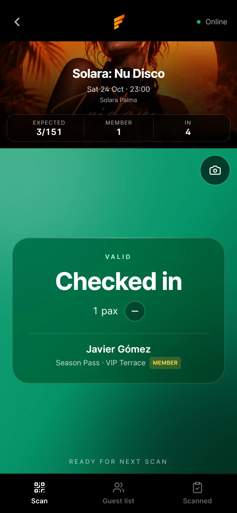The Floorful door app showing a valid membership with its access level